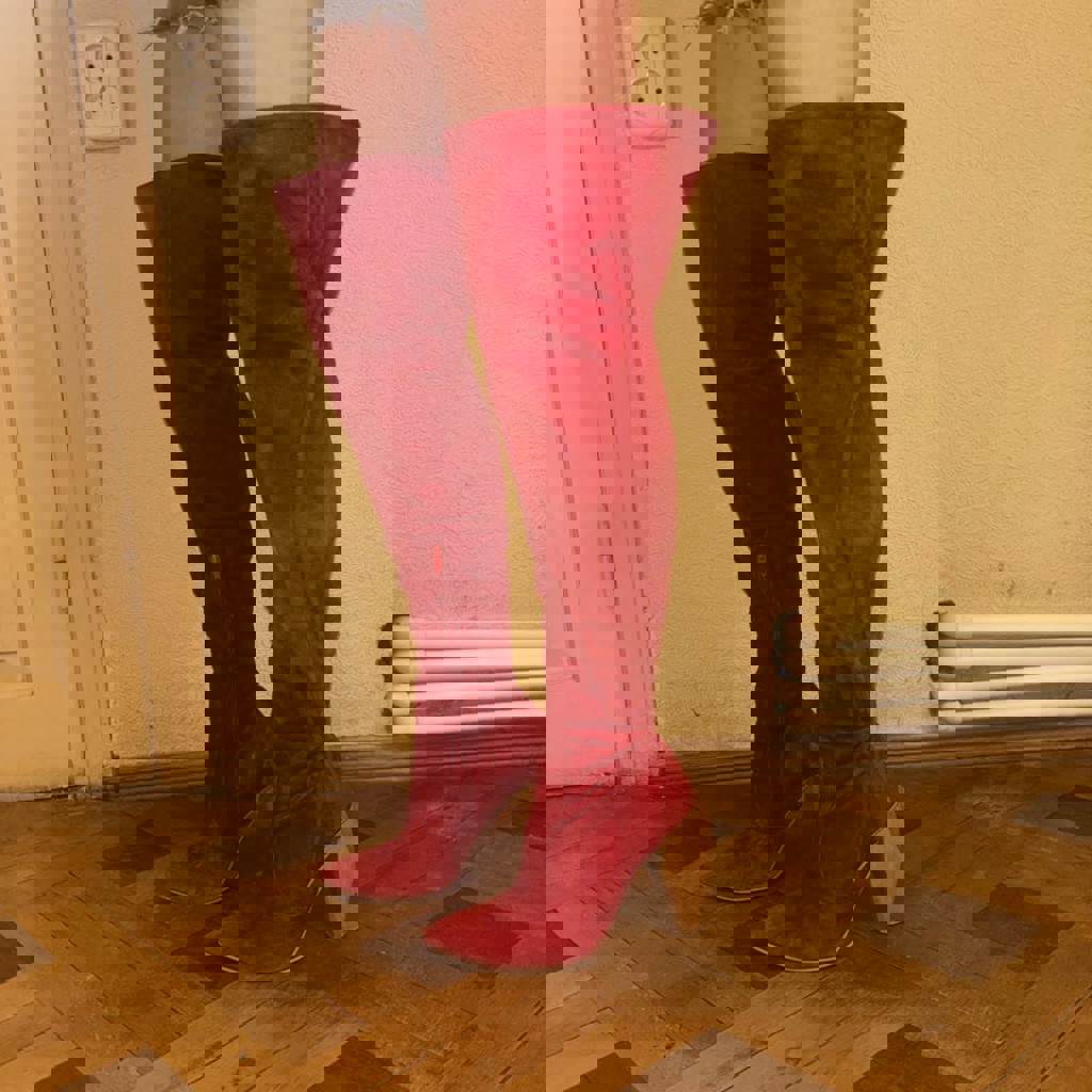 Высокие сапоги