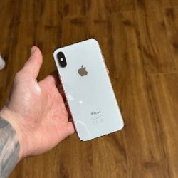 IPhone X - фото 2