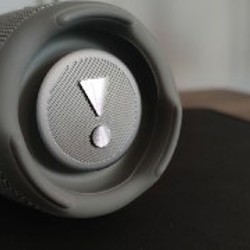 JBL Charge 5 - фото 2