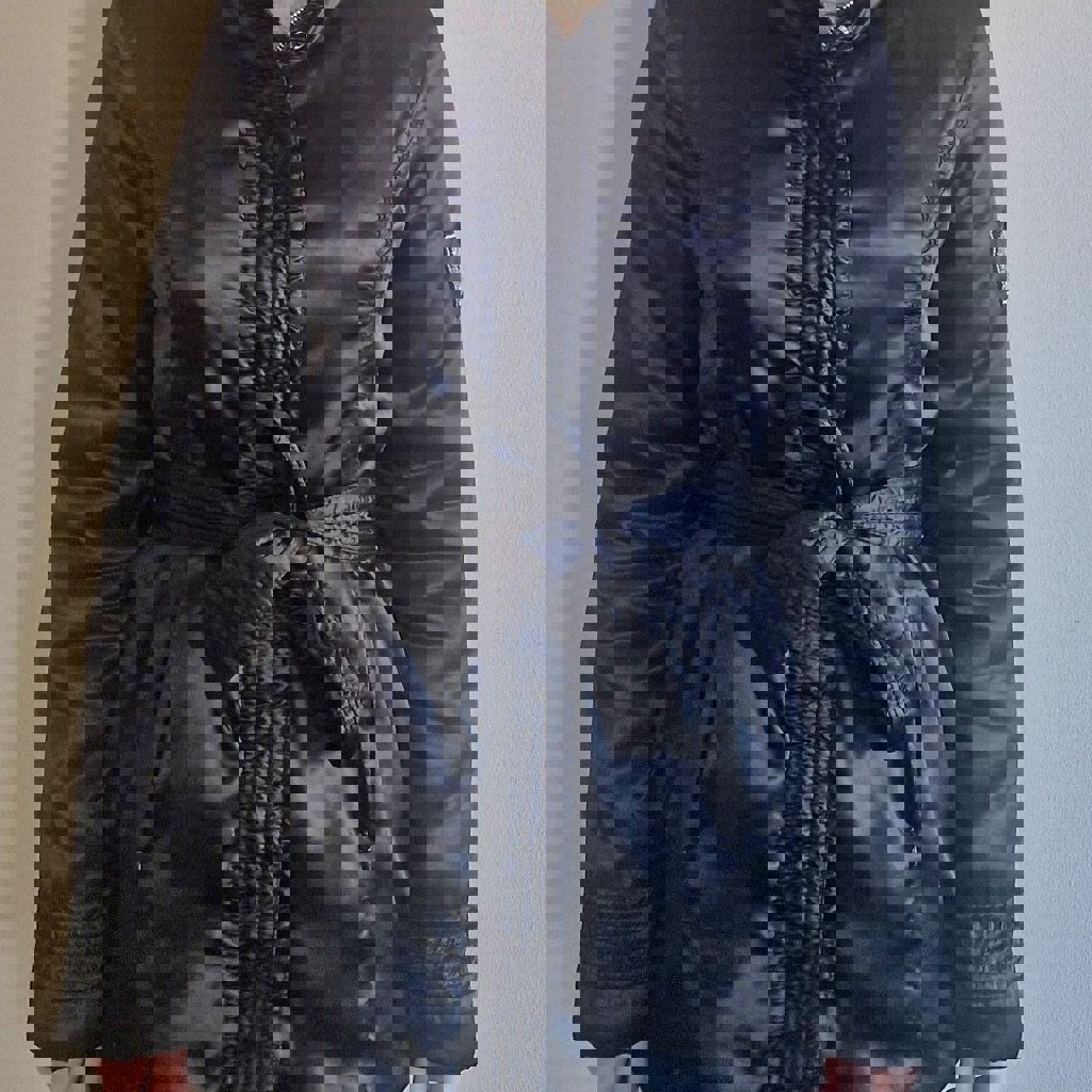 Атласная куртка