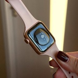 Apple Watch SE 40mm Rose Gold - фото 2