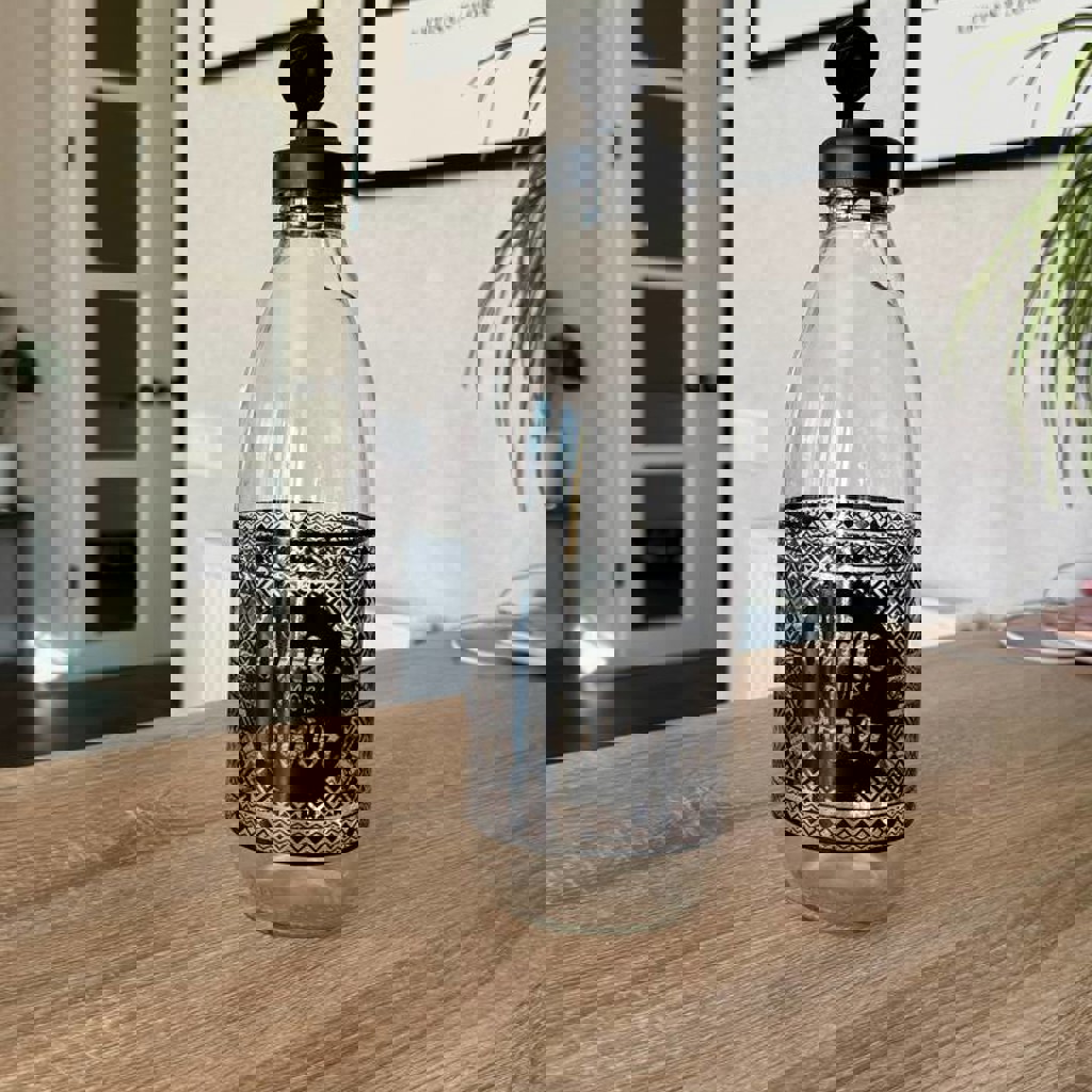 Стеклянная бутылка