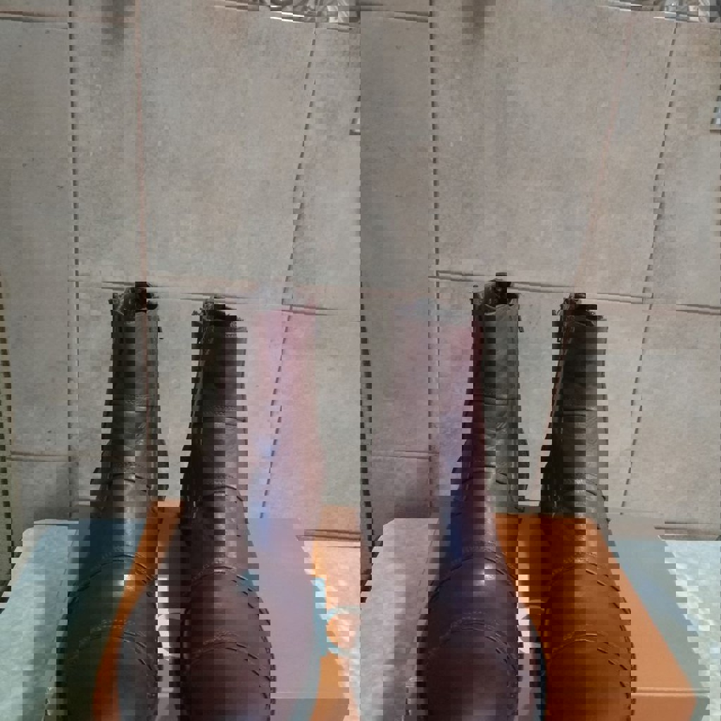 Мужские кожаные ботинки