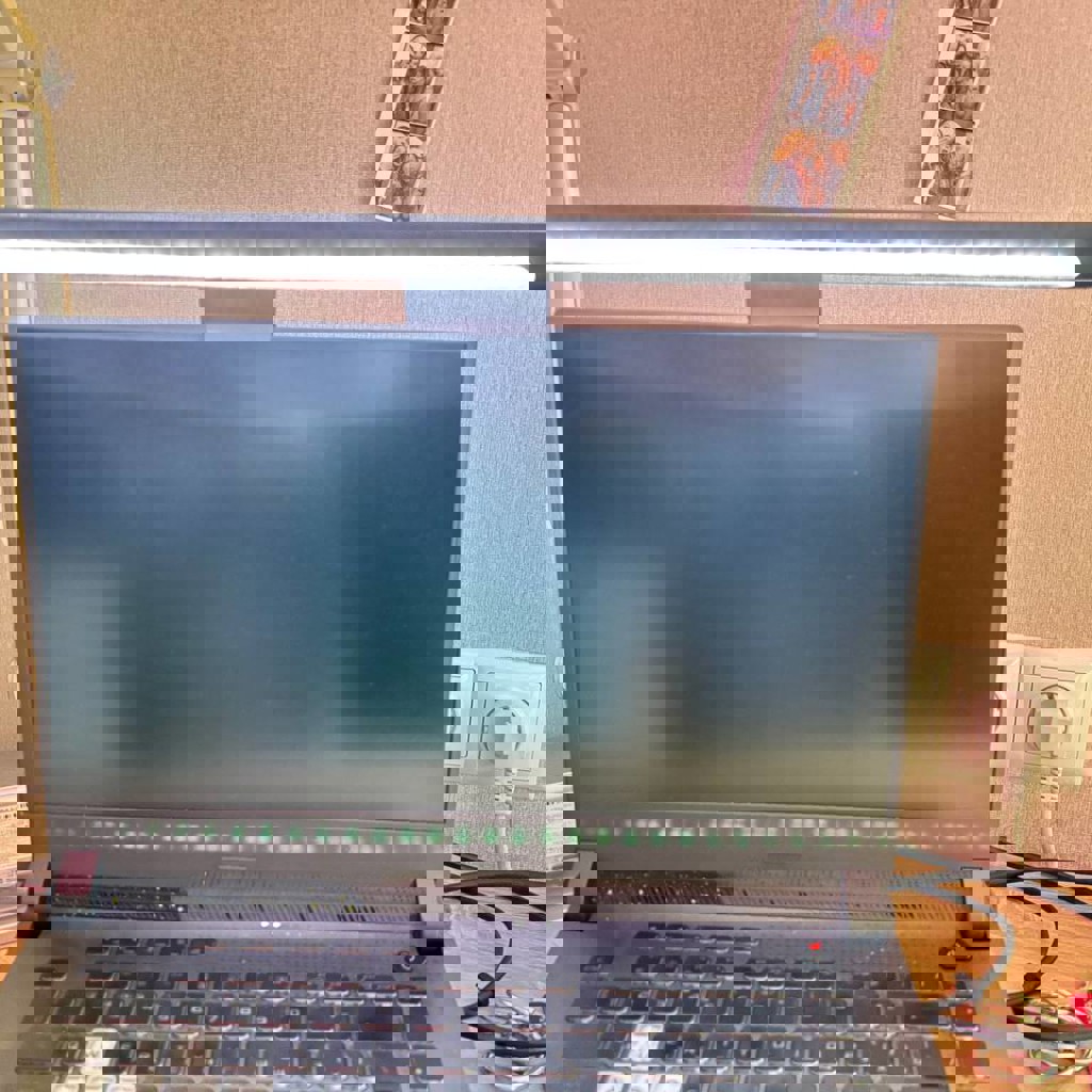 Светодиодная лампа для монитора