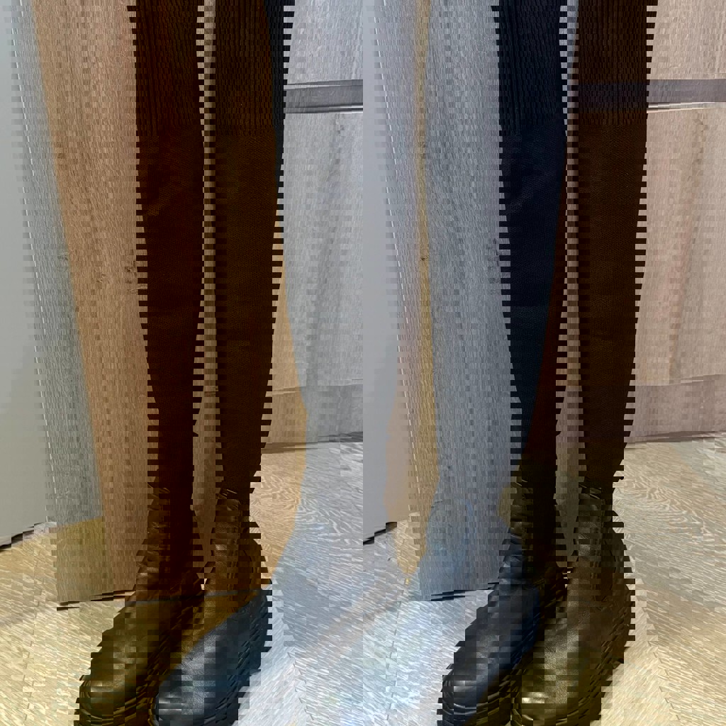 Ботинки осенние на крупной подошве