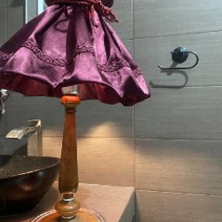 Настольная лампа с абажуром - фото 3