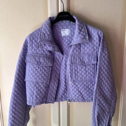 Стеганая укороченная куртка - фото 4