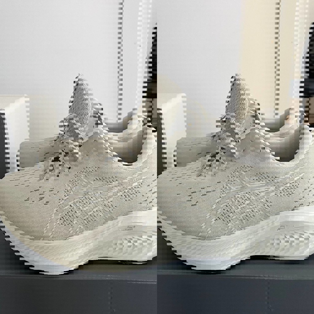 Беговые кроссовки Asics Gel Excite