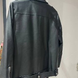 Красное пальто - фото 5