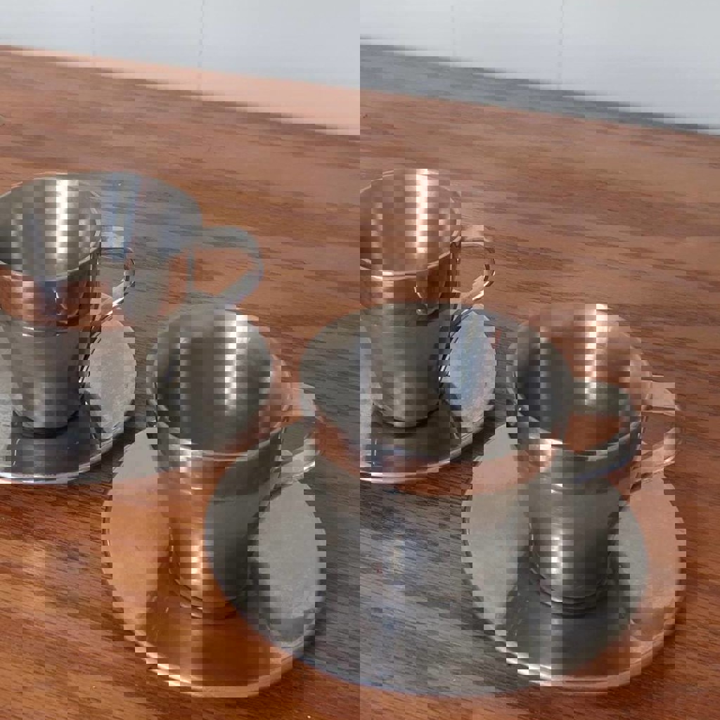 Кофейные чашки с блюдцем