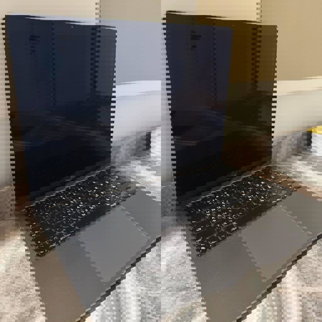 MacBook Air 13 M1 (2020)