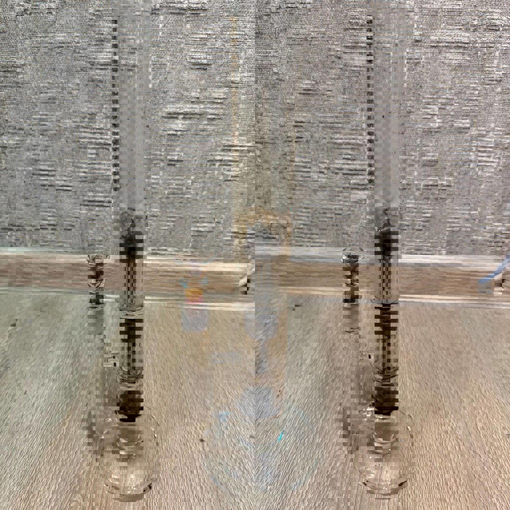 Стеклянный бонг