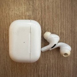 AirPods 2 - фото 4