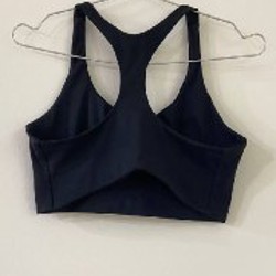 Спортивный черный топ - фото 2