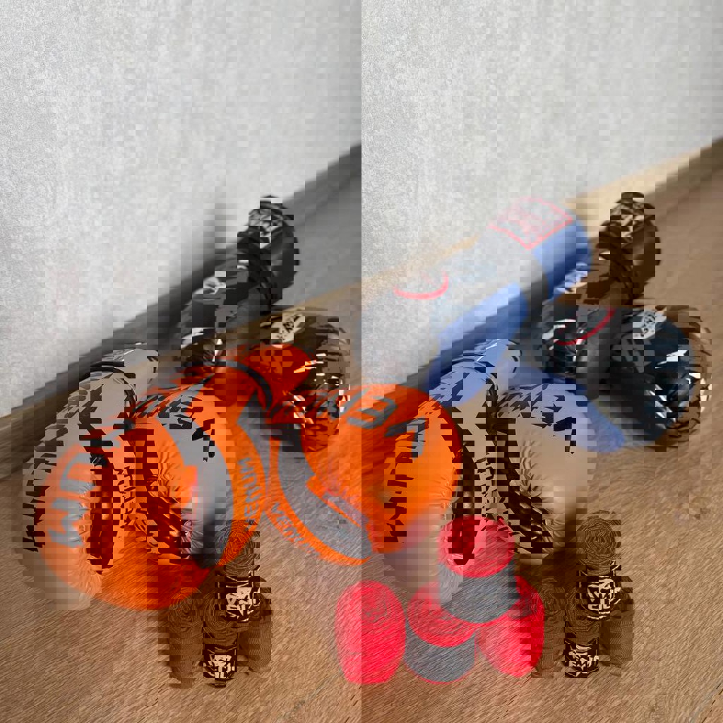 Боксерские перчатки