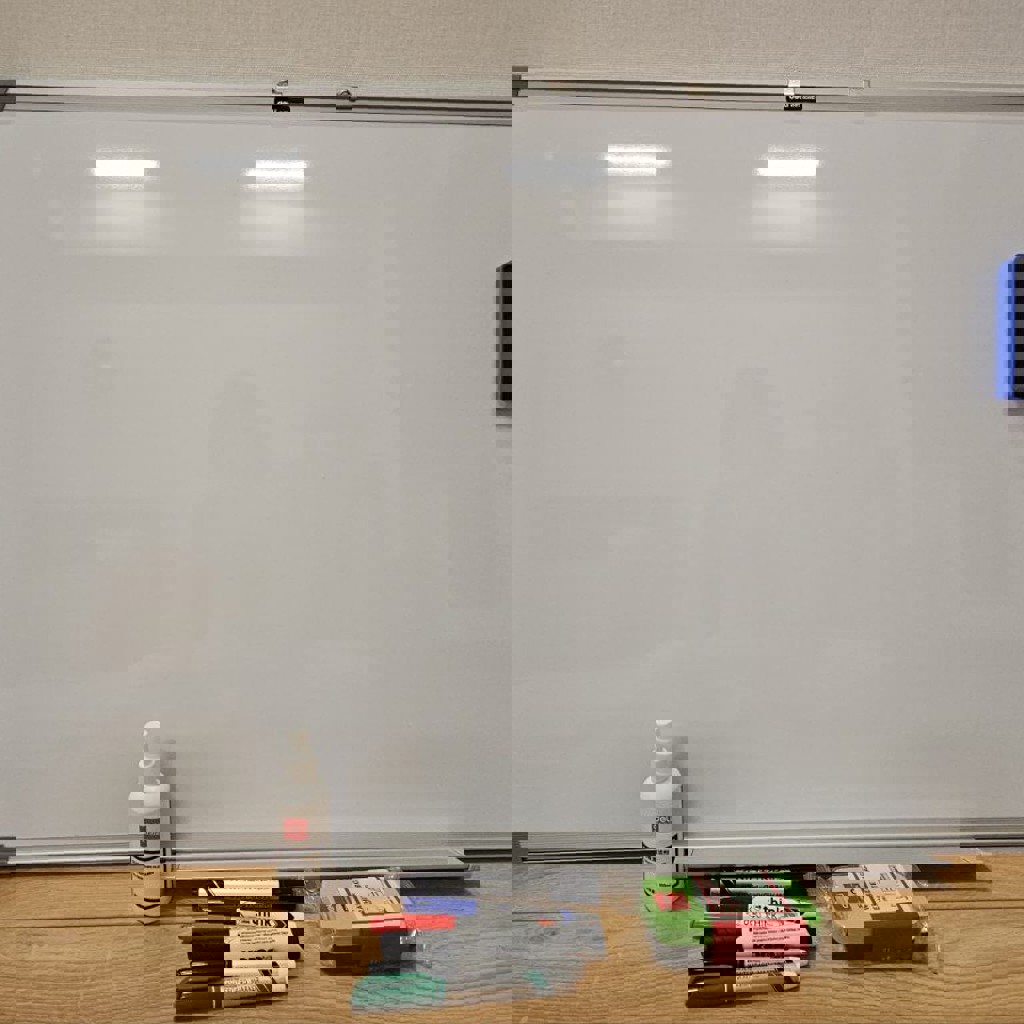 Магнитно-маркерная доска