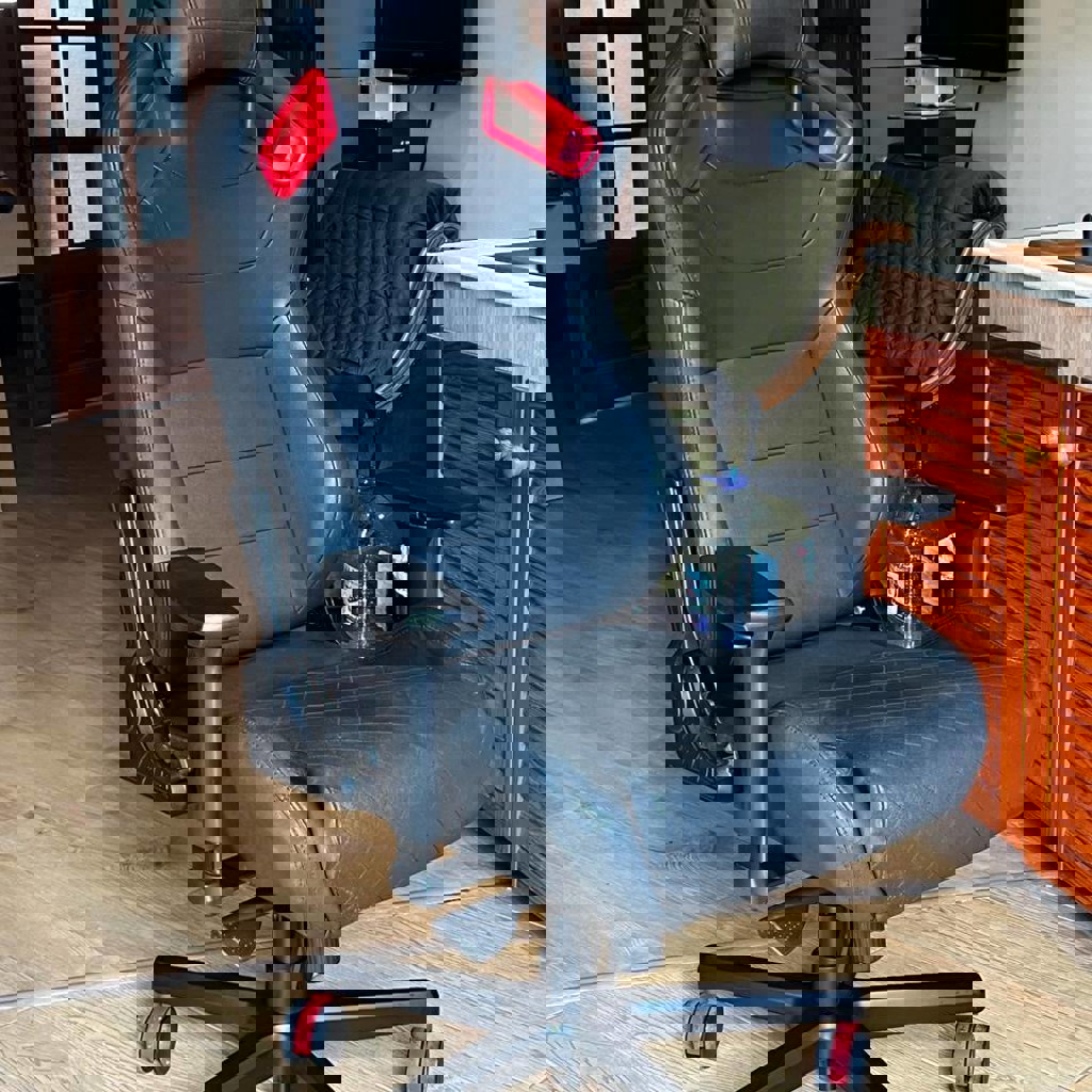 Игровое кресло HP Omen Citadel