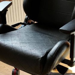 Игровое кресло HP Omen Citadel - фото 3