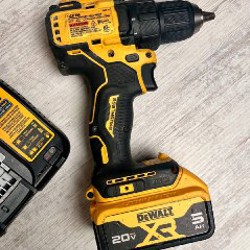 Шуруповёрт DeWalt DCD708 - фото 2