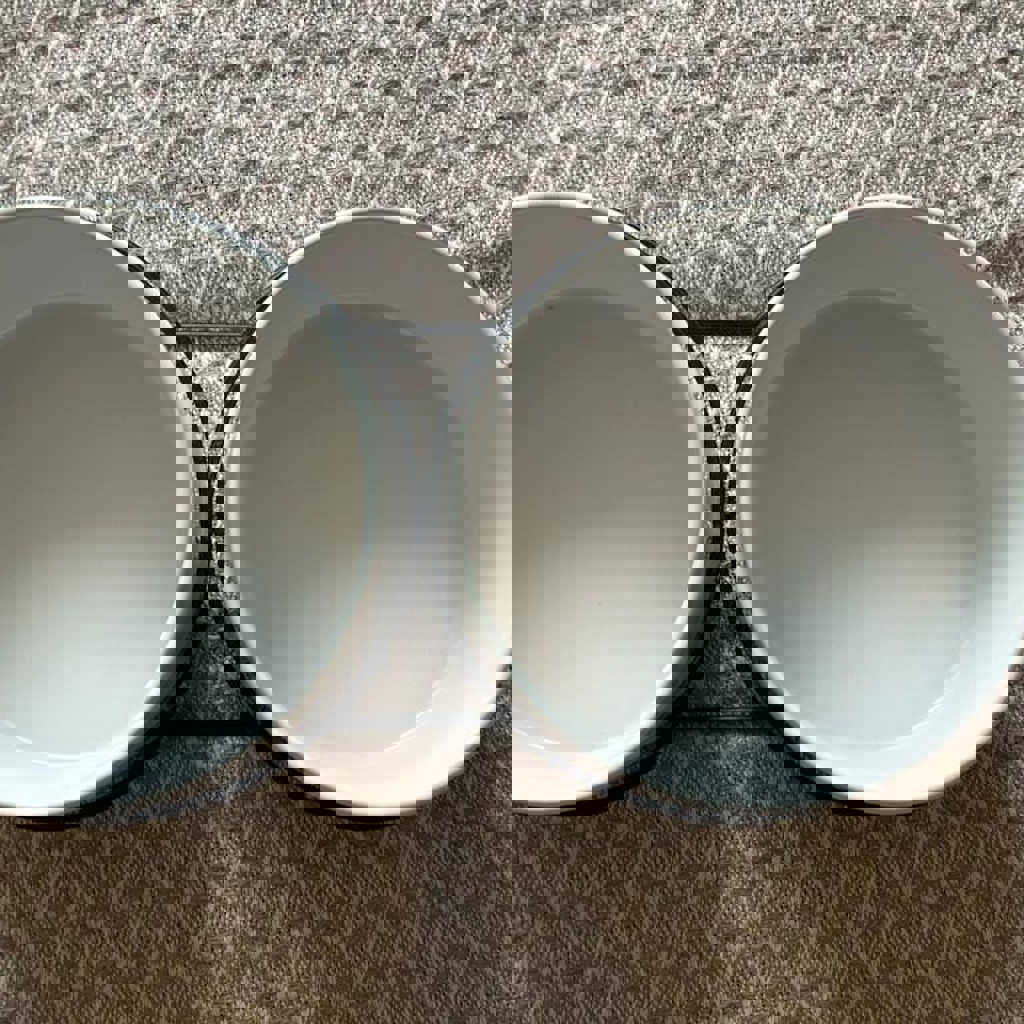 Керамическая миска для животных