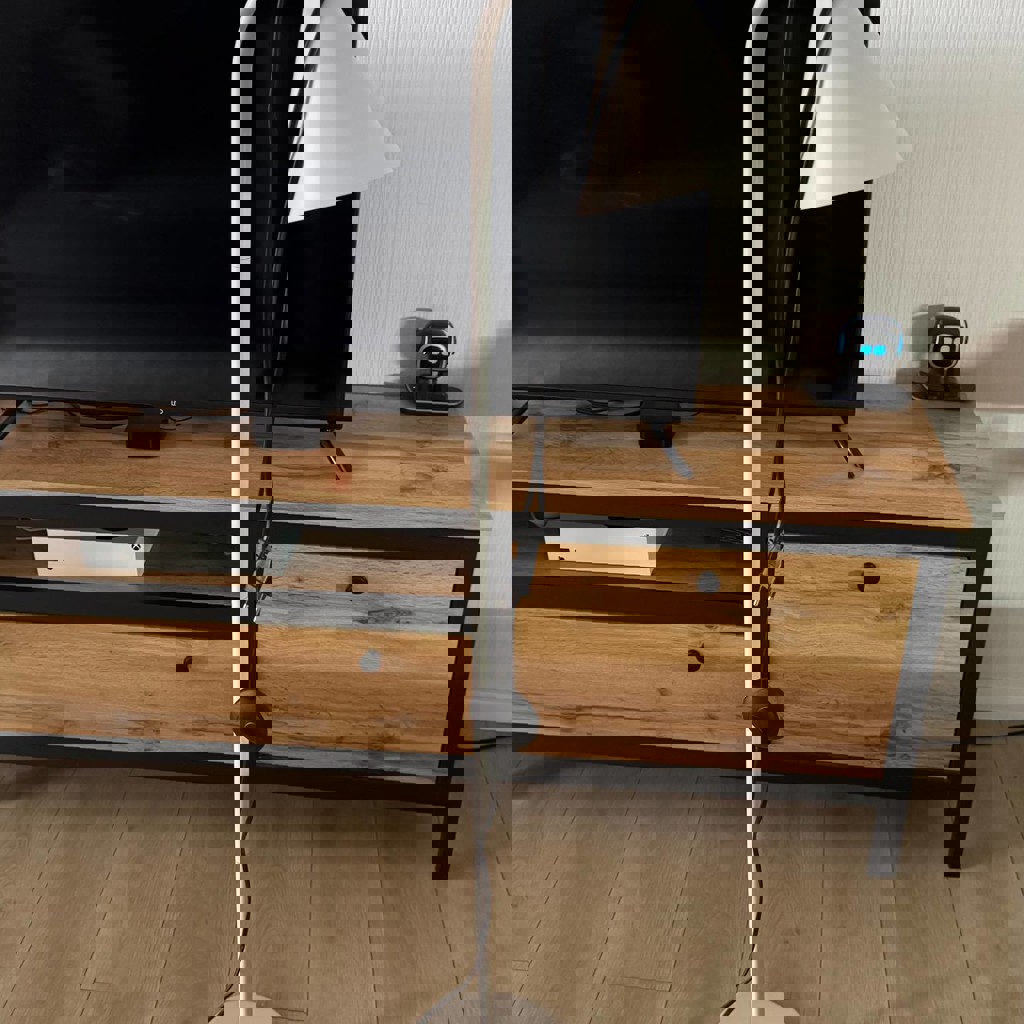 Напольный светильник с умной лампой