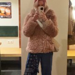 Пушистая розовая куртка-тедди - фото 2