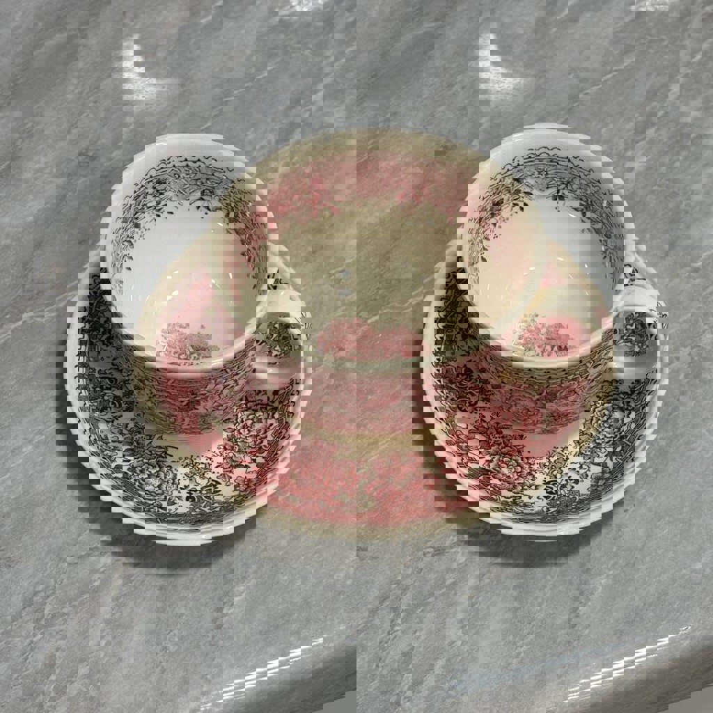 Кружка и блюдце