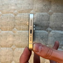 IPhone 14 - фото 3