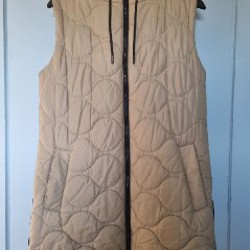 Удлиненная утепленная жилетка - фото 2