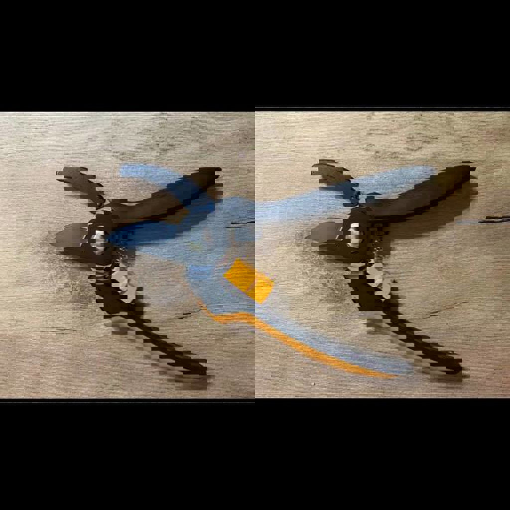 Секатор Fiskars