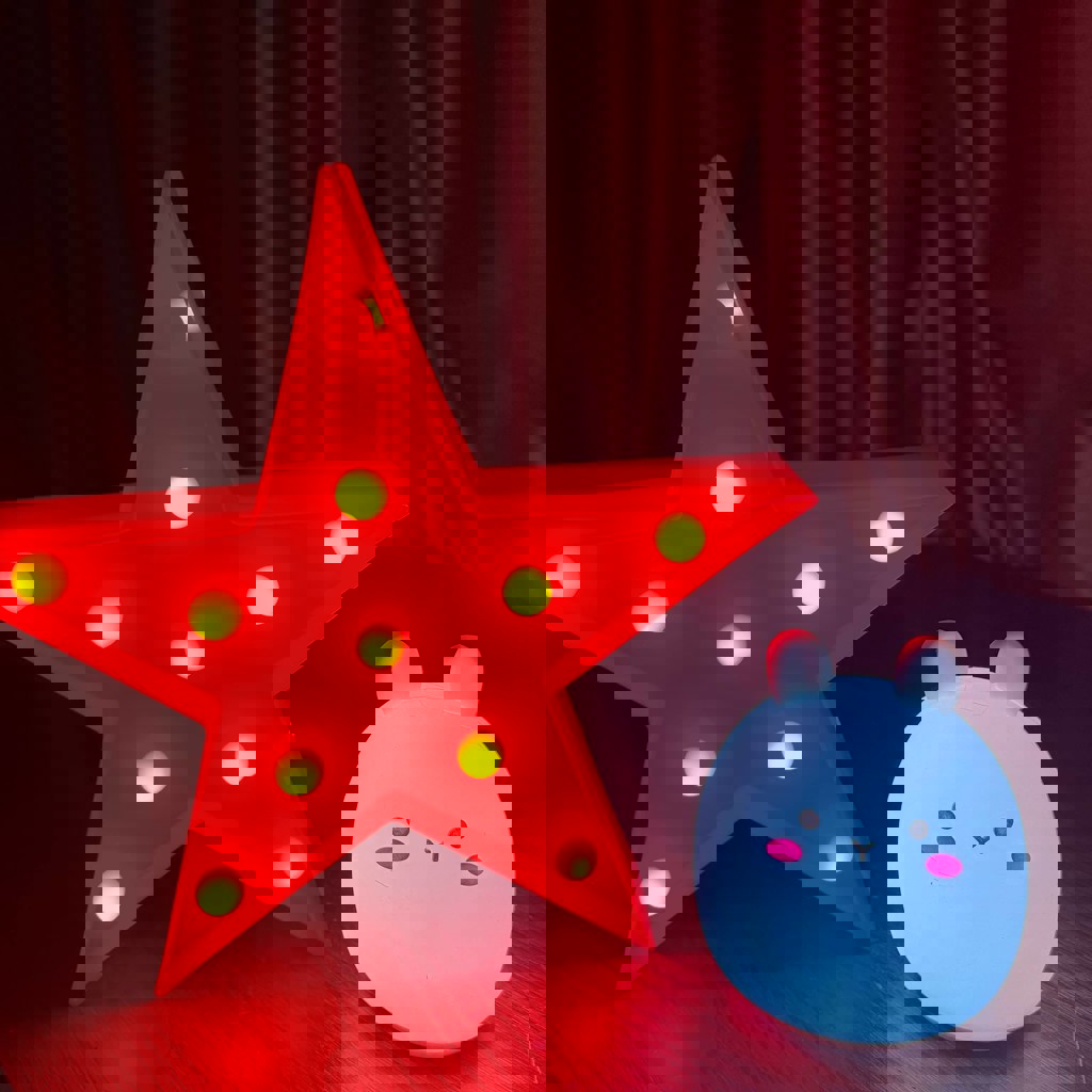 Красная звезда на батарейках