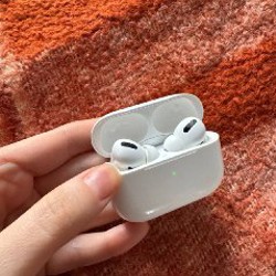 Apple AirPods Pro (1 Gen) - фото 2
