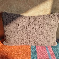 Декоративная подушка со съёмным чехлом - фото 7