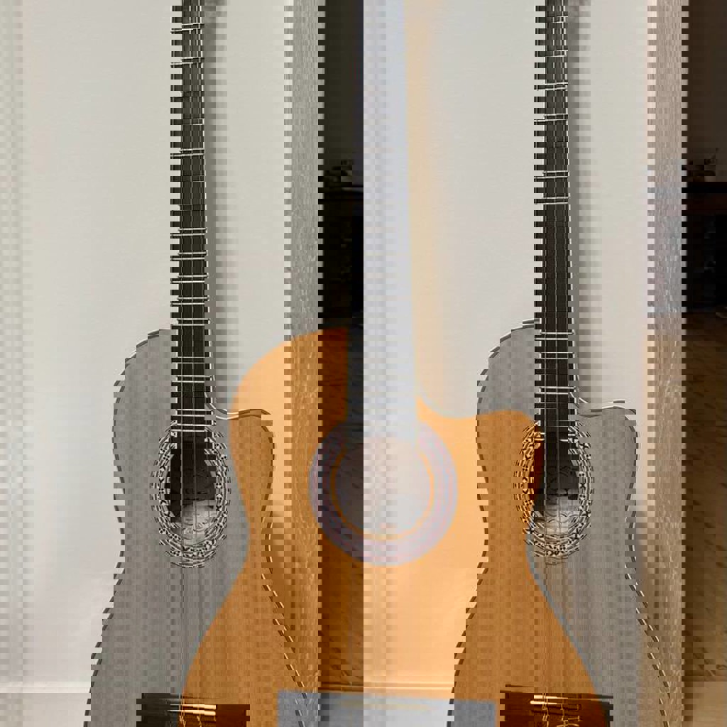 Гитара классическая