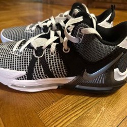 Кроссовки Nike LeBron Witness 7 - фото 3
