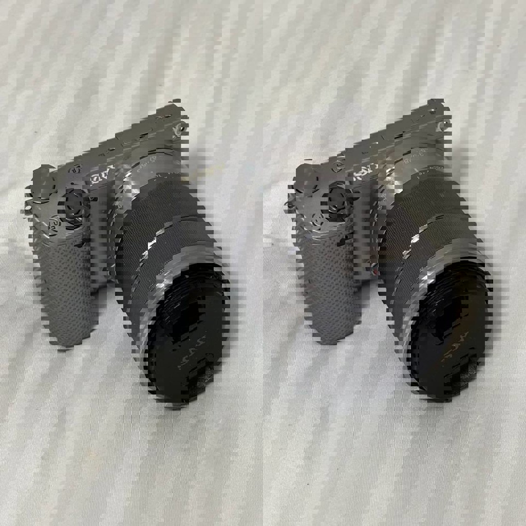 Беззеркальная камера Sony Alpha a5000