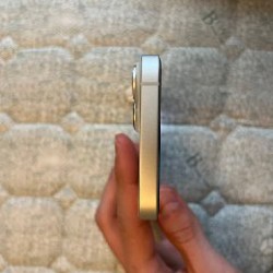 IPhone 14 - фото 3