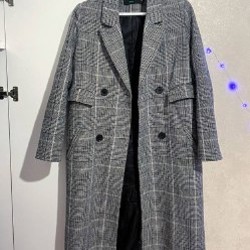 Черная дутая куртка zara - фото 1