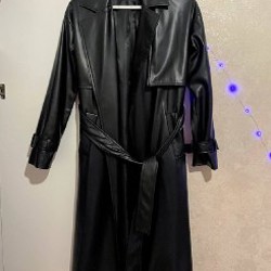 Черная дутая куртка zara - фото 5