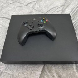 Xbox One X - фото 2