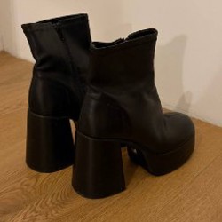 Сапоги на каблуке - фото 2