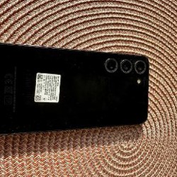 Samsung Galaxy S23 - фото 2