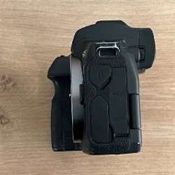 Беззеркальная фотокамера Canon EOS R - фото 5