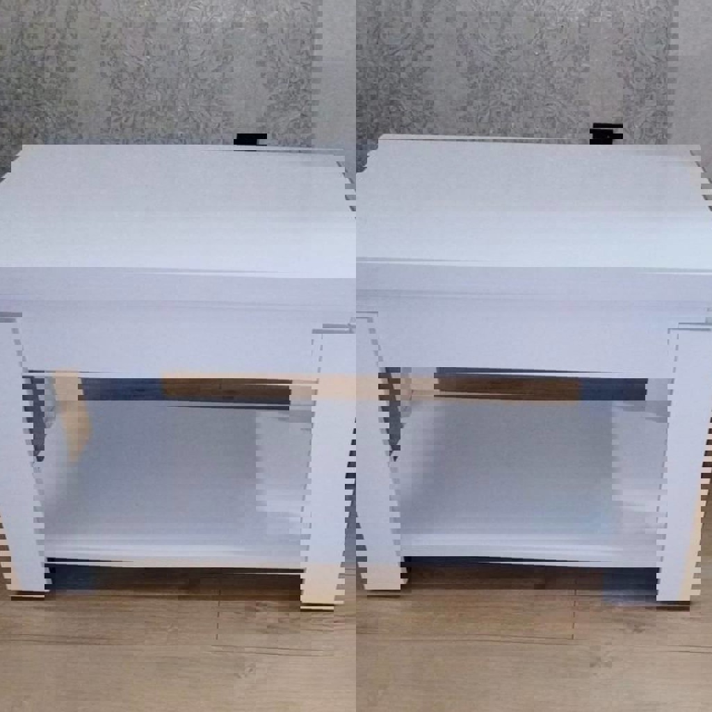 Журнальный столик на колесах