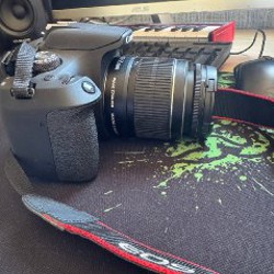 Камера Canon 2000D - фото 3