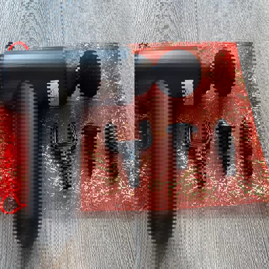 Прекурсионный пистолет / пистолет-массажер