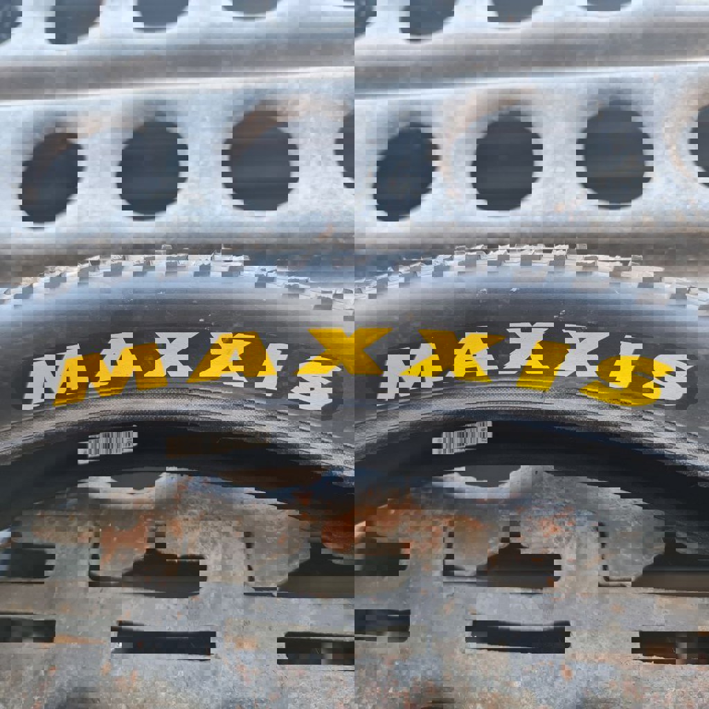 Велосипедные шины Maxxis Recon Race