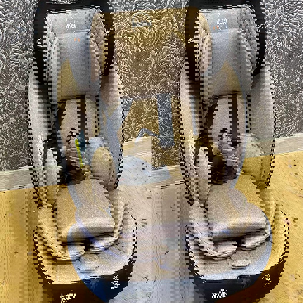 Авто-кресло