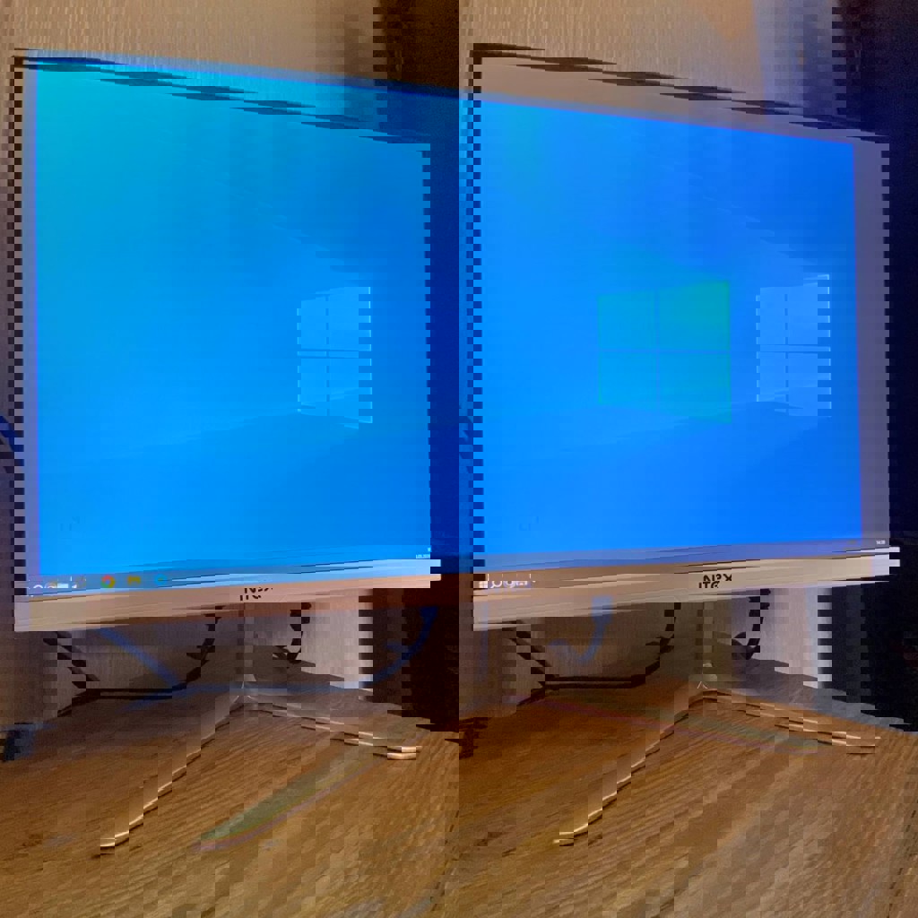 Монитор INTEX IT-1502