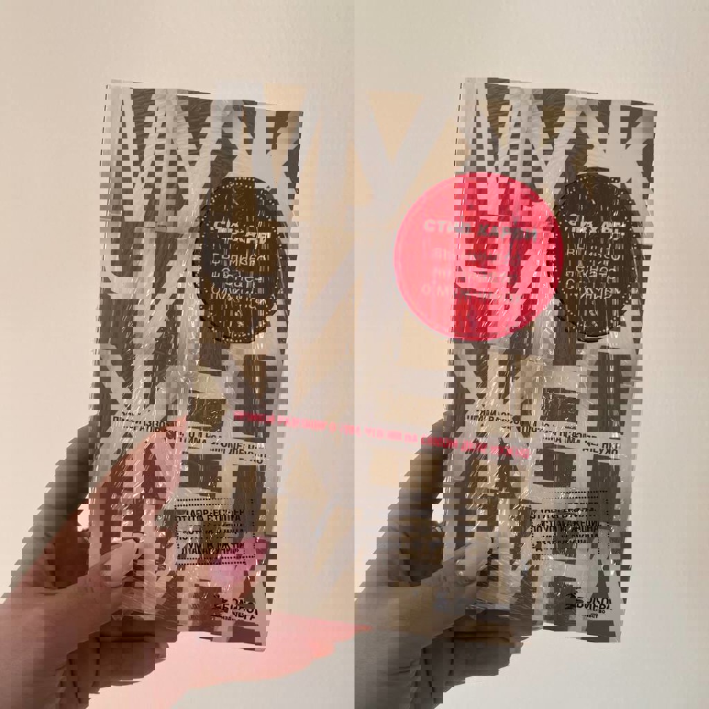 Зарядка для телефона, часов и наушников